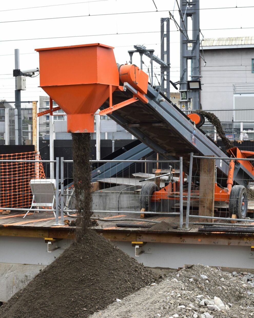 Sautec: een bedrijf dat transportbanden voor professionals in de bouwsector produceert.